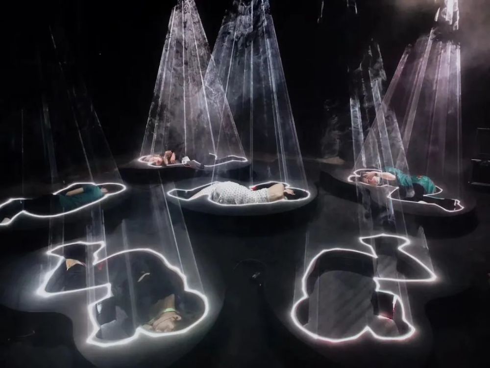 5月16–19日广州展与您一同探索光之界光影艺术空间