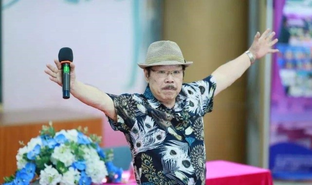 珠江台万花筒阿昌从影35年不变初心如今仍在扮演牛局长