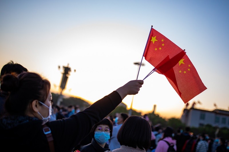 图集|"五一"清晨,数万群众天安门广场见证升国旗