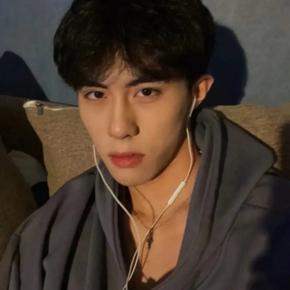 帅气男生头像【298期】_腾讯新闻