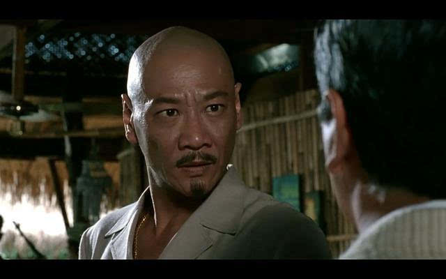 何家驹在电影里的反派造型深入人心,获称演艺圈"四大恶人"之首,一生拍