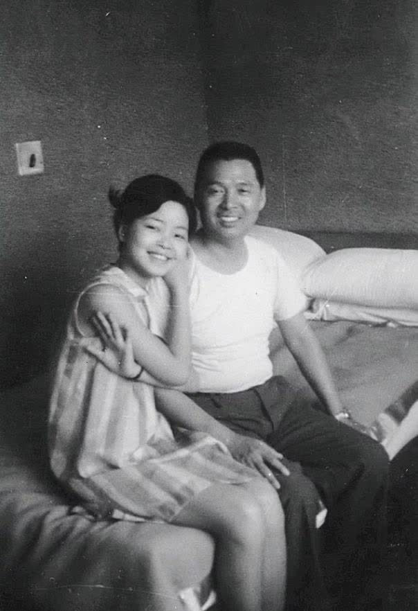 无奈之下,邓枢只好选择参军,这样温饱问题才能够得到解决.