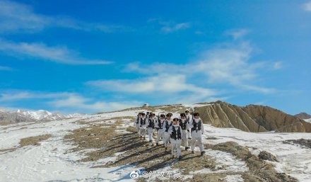 边防军人踏雪巡逻|边防|喀喇昆仑高原|河尾滩边防连