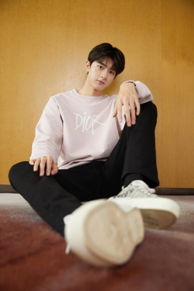 专访丨腼腆羞涩的林一是如何演好全能男神陆景的