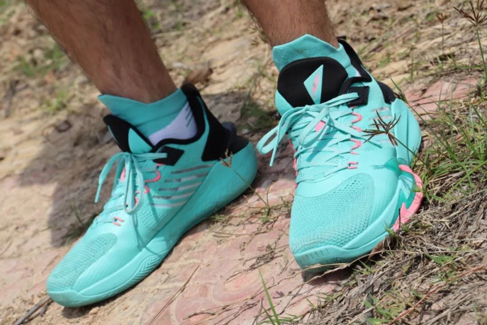 【2021夏季篮球鞋】特步轻羽2代实战测评:穿着有惊喜,又轻又透气_腾讯