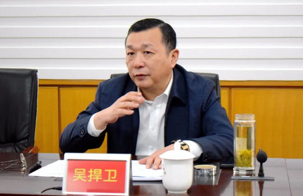 吴捍卫五一调研指导全市法院队伍教育整顿工作