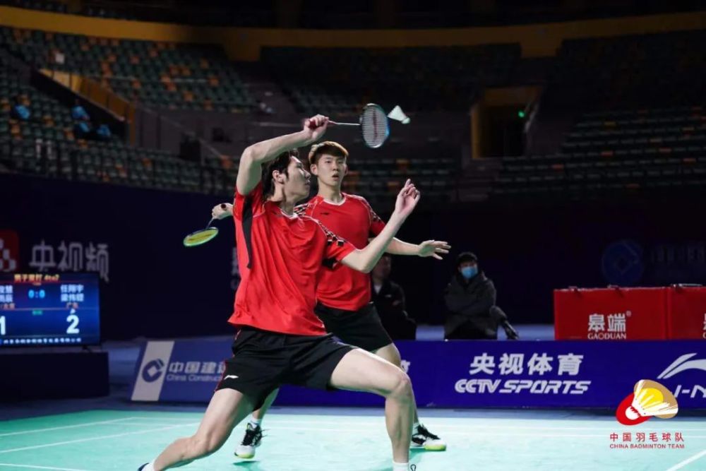 冠军赛现场陈雨菲韩悦成功会师冯彦哲双线进决赛