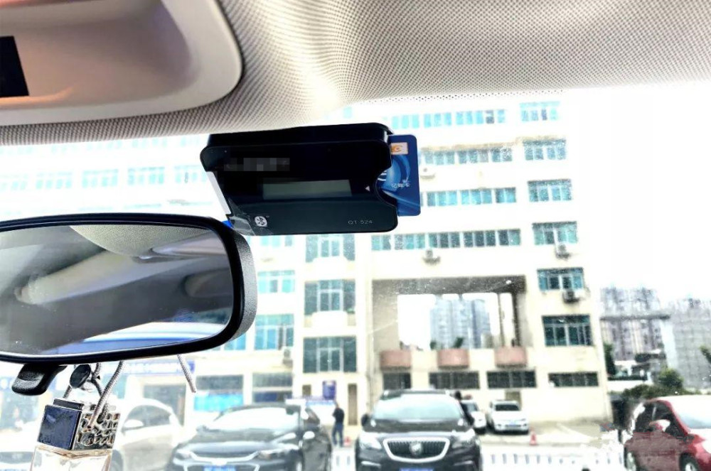 etc设备为什么装在前挡风玻璃上安装工可不只是为了方便感应