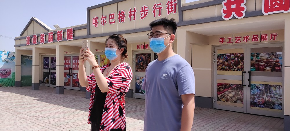 "英下乡发挥靠近库尔勒市的区位优势,结合本地特色,持续做好美丽乡村