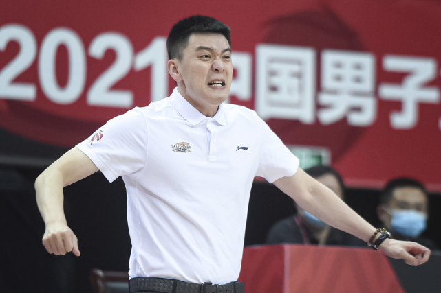 约大牌丢冠责任在我只希望辽篮好专访辽宁男篮主教练杨鸣
