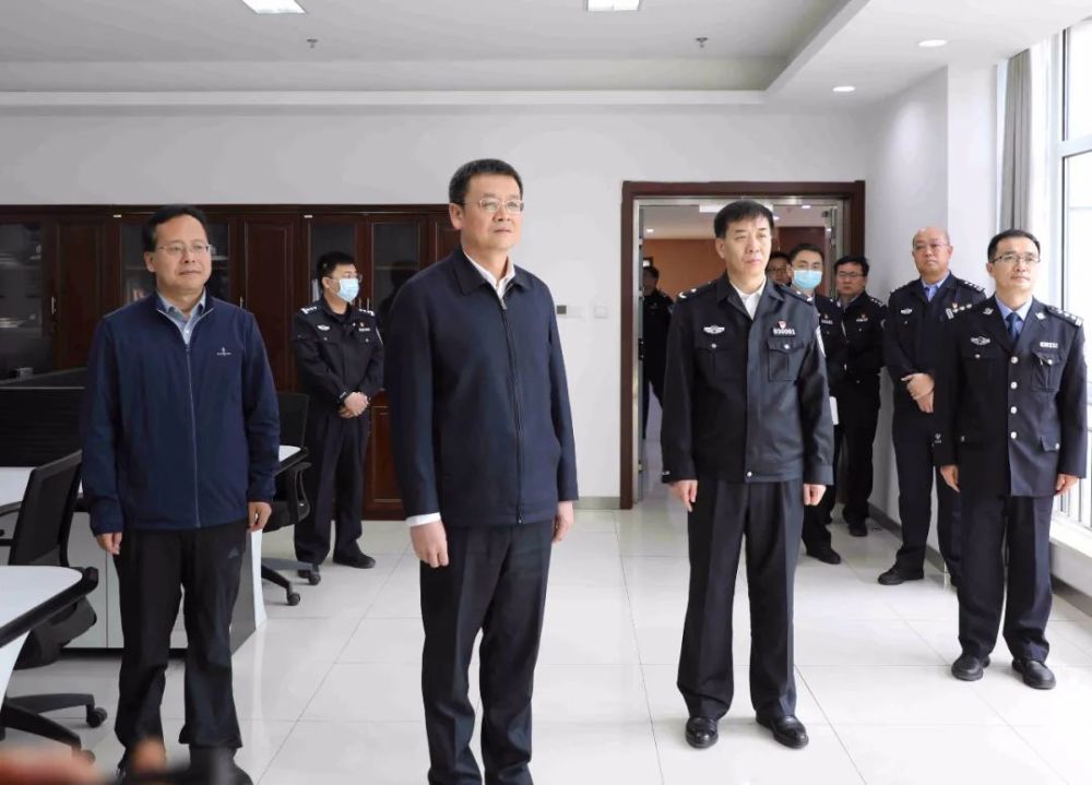 市委副书记代市长杨进深入市公安局调研指导五一假期安保维稳工作