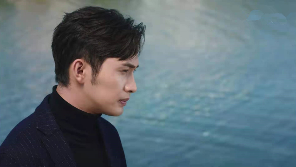 司藤:丘山变身单志刚后为啥不杀苅族后代秦放,还与