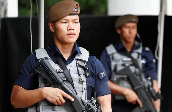 廓尔喀雇佣兵平均身高仅一米六为何能成为世界顶尖的雇佣兵