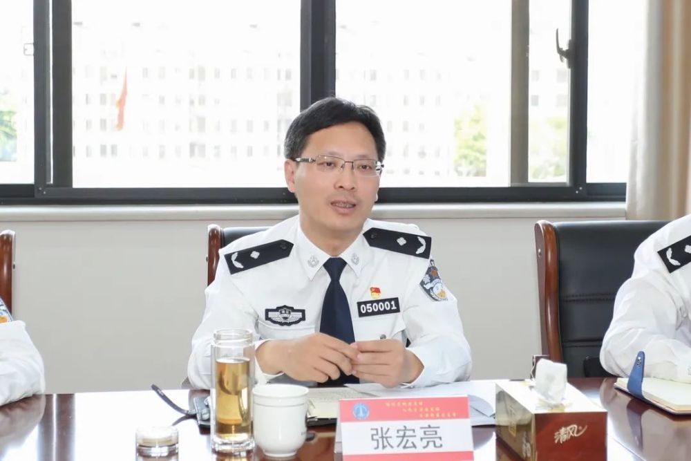 张宏亮检查指导五一假日安保维稳工作