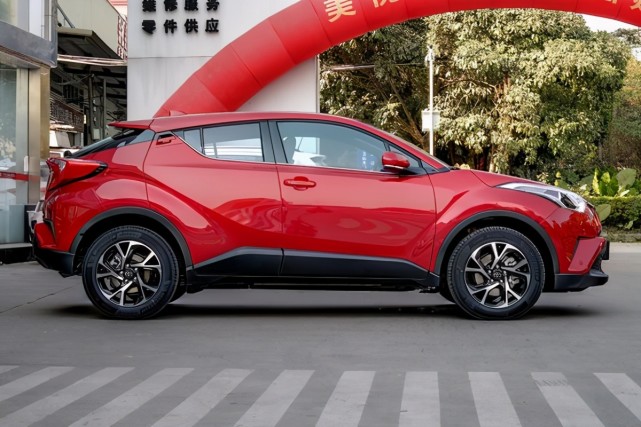 高颜值强动力丰田chr小身材蕴含着大能量