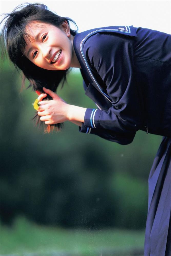 电影《变异巨蟒》惊险上映 "献祭少女"叶斯琦险象环生冲破枷锁