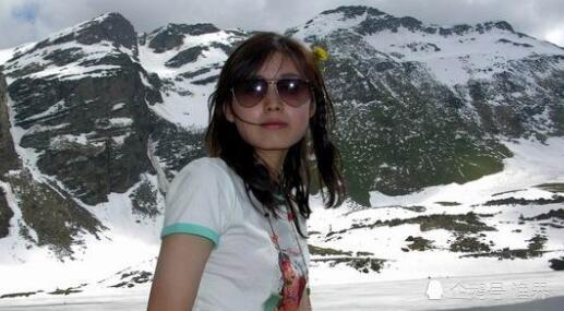 身家四百多亿的黑帮老大,众多美女为他献身,枪决前说了四个字!