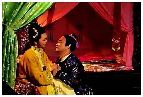 薛蟠为什么不打夏金桂而打香菱