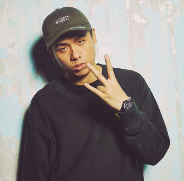 听众最近这些情绪或许是因为法老这"两年沙雕说唱"的后遗症,对于很多