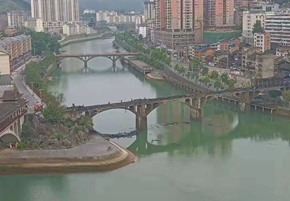 錦屏縣一座風雨橋失火損毀令人惋惜