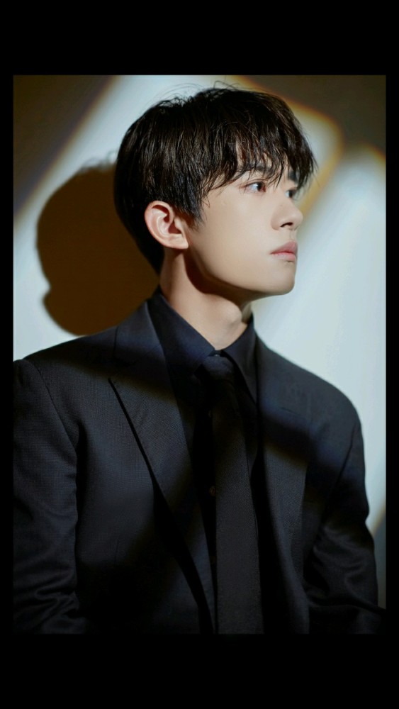 易烊千玺|95267710