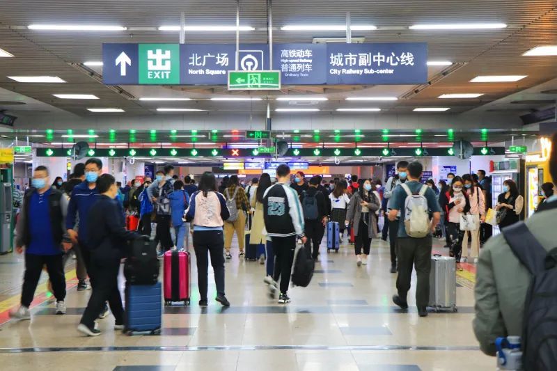 保定东间接触网挂异物影响,北京西站5月1日始发的g6735,g6717,g6745,g