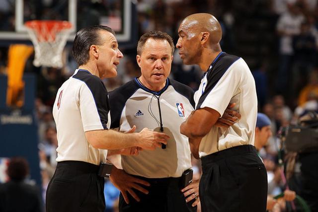 追梦格林 代表世界篮球最高水平的NBA，到底有没有黑哨？3细节告诉你答案！