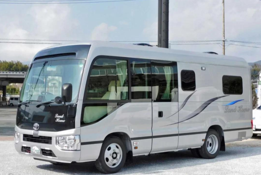 基于考斯特打造的房车,一家四口绰绰有余,定价85万也不贵