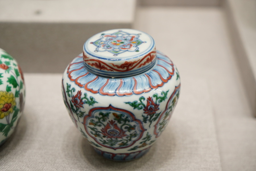 现场|故宫陶瓷馆如何"出新":千余展品,一部陶瓷史