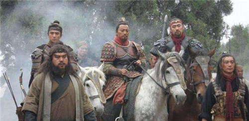 梁山108好汉中最聪明的人 装病离开宋江 最后在海外成功建国称王 全网搜