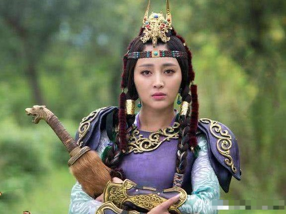 重耳归国成为晋文公后,关于季隗,《东周列国志》写道:"翟君闻晋侯嗣位