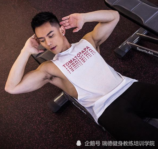 瑞德解答,瘦子怎么样才能快速科学增肌?