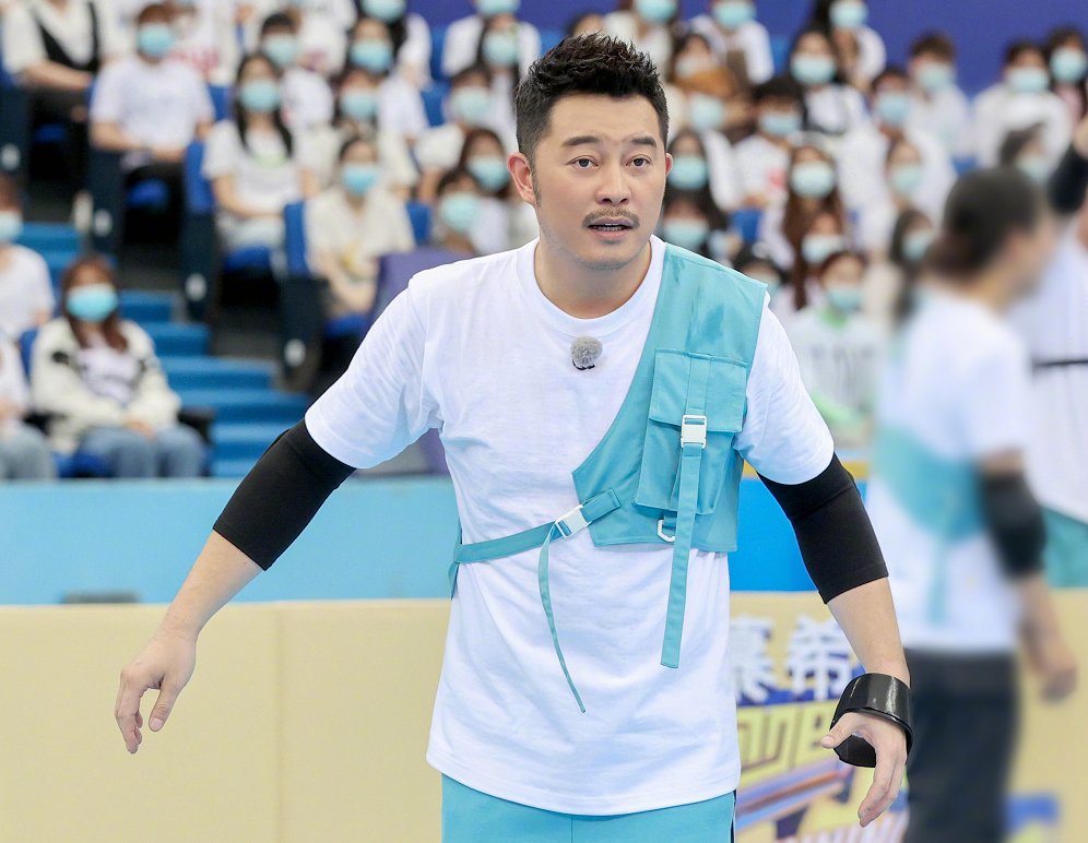 没有撕名牌也精彩,《奔跑吧9》第二期收视率破3,全网107个热搜