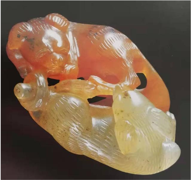 中国　玉石白玉彫刻　煎茶碗　赤珊瑚摘唐木蓋　M　R5351