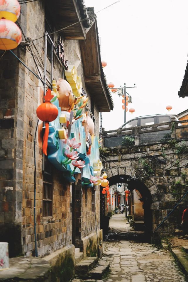 在景德镇东埠村河面上看无数星光坠落看河面美艳看千年文明