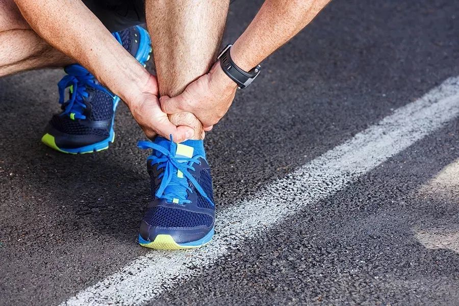 如何预防和处理常见的跑步损伤