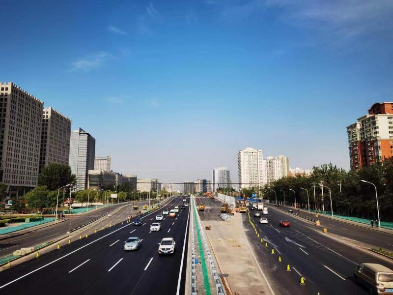 北京万寿路南延新进展四环路跨线桥4日通车