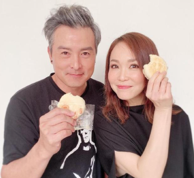 此外,和范文芳一起出演《东游记》的还有女演员郑秀珍,比起她的名字