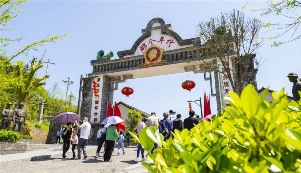 新起点 新征程 新作为丨万山镇:古镇新貌 风景独好