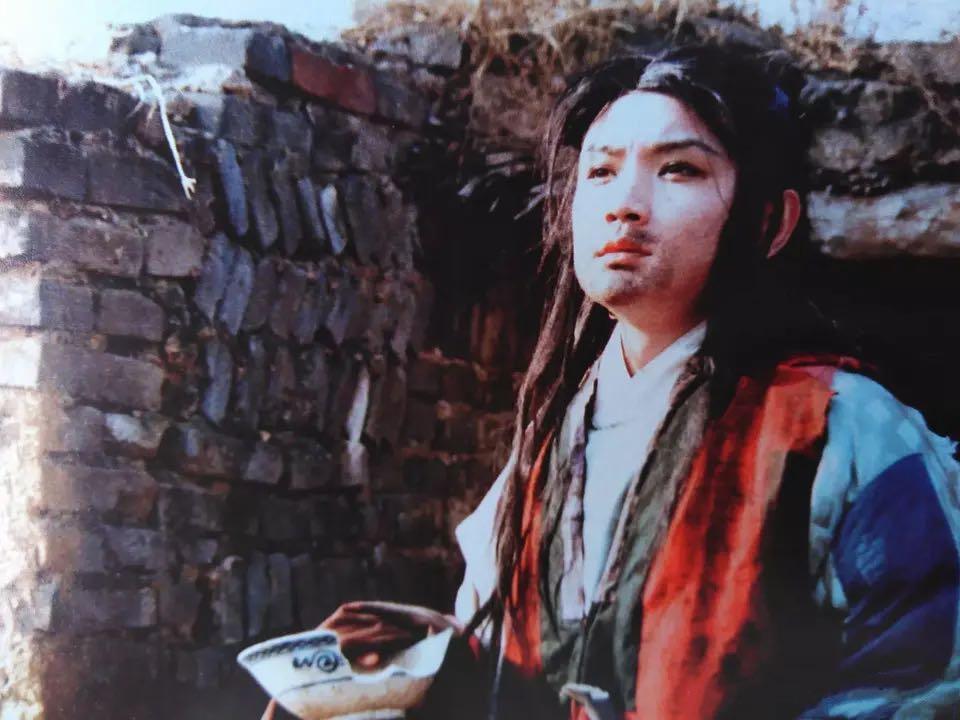 进士,贾宝玉也是第七名,无不让人遐想,红楼梦难道和纳兰明珠家有关系