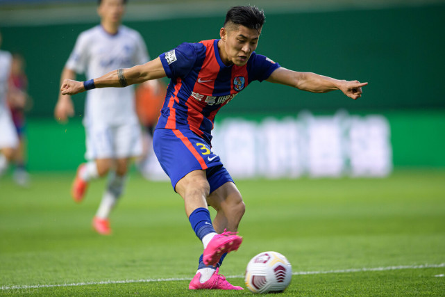 青岛队以为从法乙捡到了便宜,如今仅出场一次就遭弃用|青岛队|季骁宣