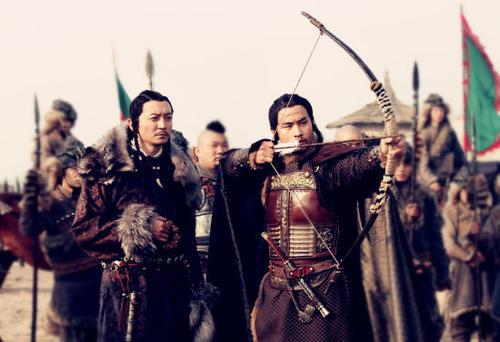 金弹子挑战岳家众将岳飞为何挂免战牌而不亲自上阵