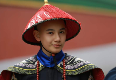 十七年二月初七,永瑆降生于紫禁城启祥宫,未取名之前被称为五福堂阿哥