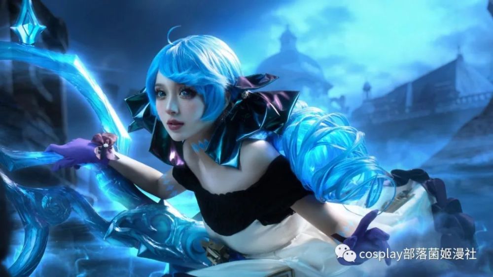 cos英雄联盟新英雄格温cos正片机智张
