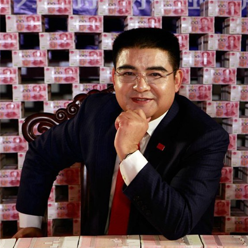 "中国首善"陈光标:曾高调捐20亿,消失后被拍到在老家种田