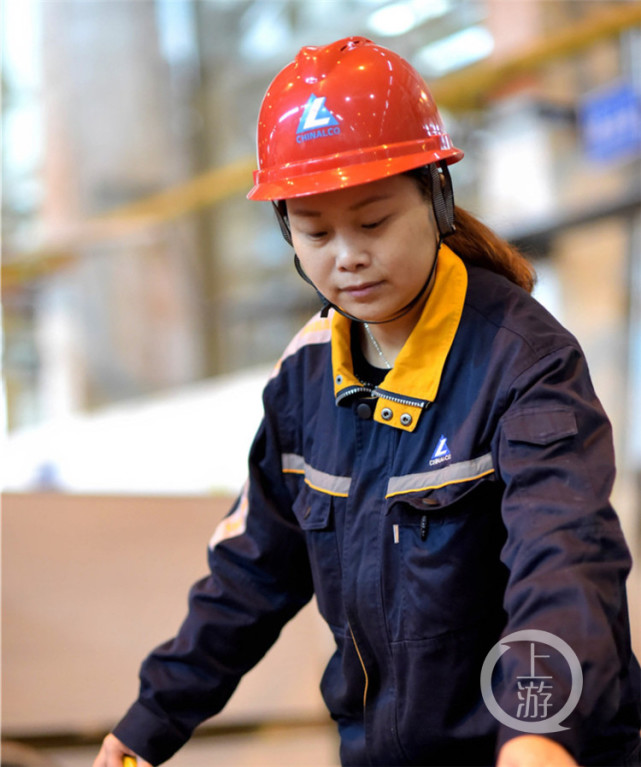 重庆市"最美产业工人"陈丽芳:女性在锻造上,也可以大有作为!