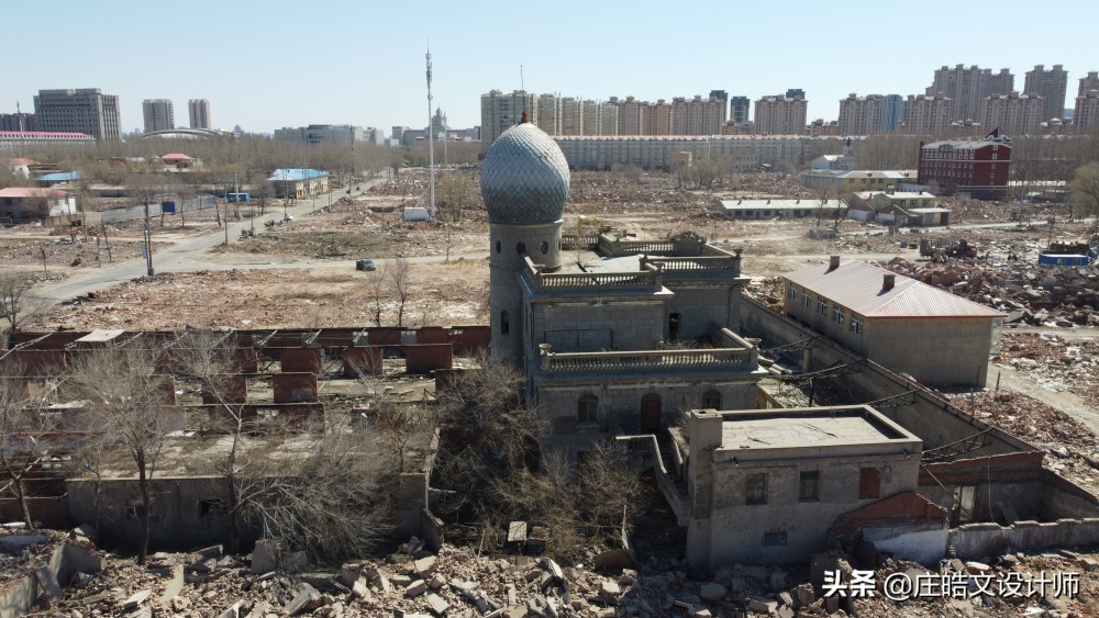 即将拆迁哈尔滨著名恶霸乔四的别墅成了五一热门打卡地