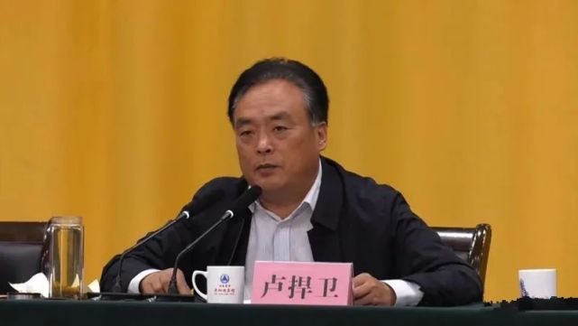 书记卢捍卫主持会议并讲话,县领导杨红忠,钱勋,秦振才,王达忠,陈光义