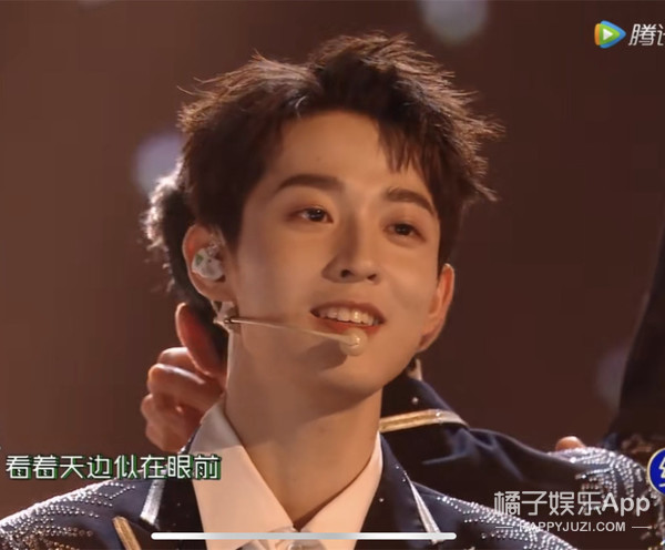 井胧和张欣尧直播: "咱们平时说的都不能播,所以没镜头.