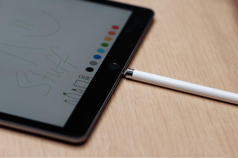 为什么很多人说applepencil的设计反人类应该和苹果说声对不起